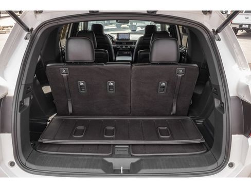 Used 2025 Honda Pilot Black Edition image 16