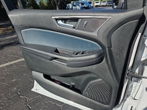 Certified 2022 Ford Edge SEL w/ Sport Appearance Package image 14