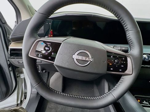 New 2025 Nissan Murano SL image 10