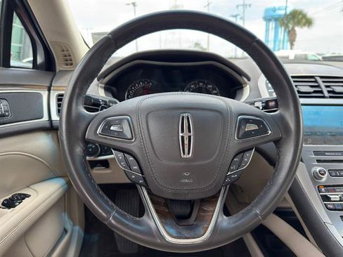 Used 2017 Lincoln MKZ Select image 15