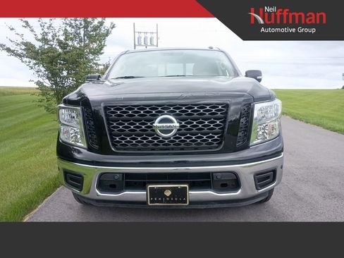 Used 2019 Nissan Titan SV w/ SV Convenience Package RWD image 1
