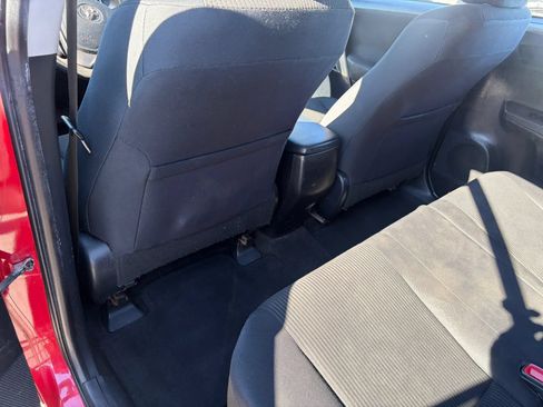 Used 2015 Toyota RAV4 LE AWD/4WD image 43