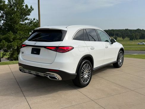 Used 2025 Mercedes-Benz GLC 300 image 6