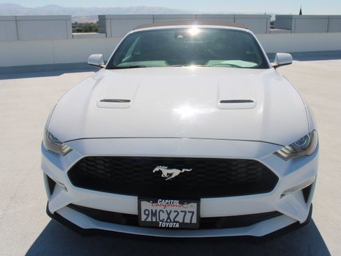 Used 2022 Ford Mustang Premium RWD image 7