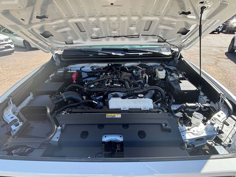 Used 2025 Toyota Tacoma TRD Off-Road image 29