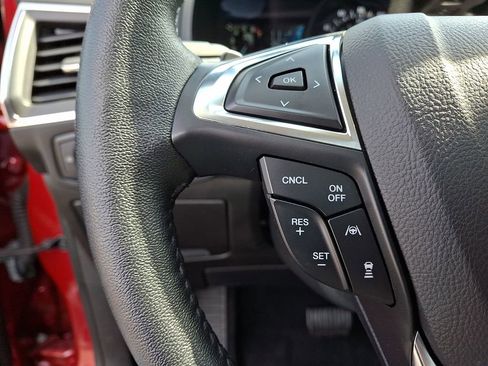 Used 2022 Ford Edge Titanium w/ Equipment Group 301A image 21