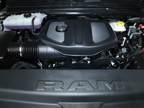 Used 2025 RAM 1500 Big Horn AWD/4WD image 36