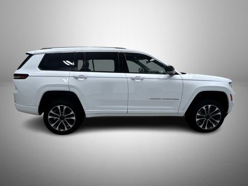 Used 2024 Jeep Grand Cherokee L Overland w/ Trailer Tow Package AWD/4WD image 4