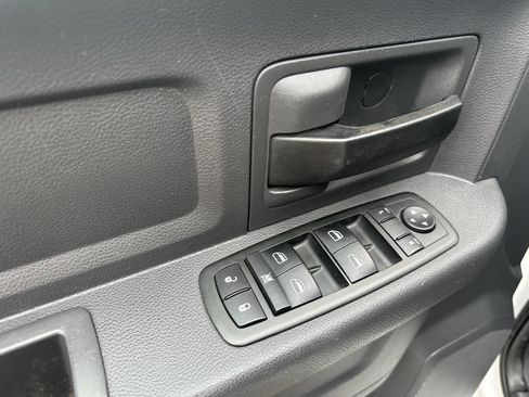 Used 2010 Dodge Ram 2500 Truck ST w/ SXT Appearance Group image 15