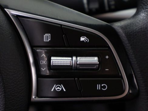 Used 2024 Kia Forte LXS w/ LXS Technology Package FWD image 39