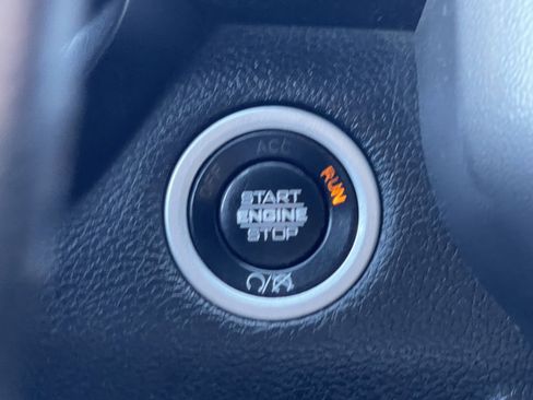 Used 2022 RAM 2500 Big Horn image 38