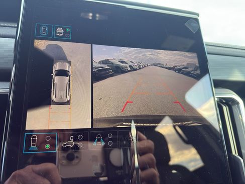 New 2026 GMC Acadia Elevation w/ Elevation Premium Package image 11