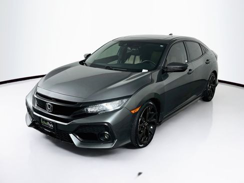 Used 2018 Honda Civic Sport Touring image 3