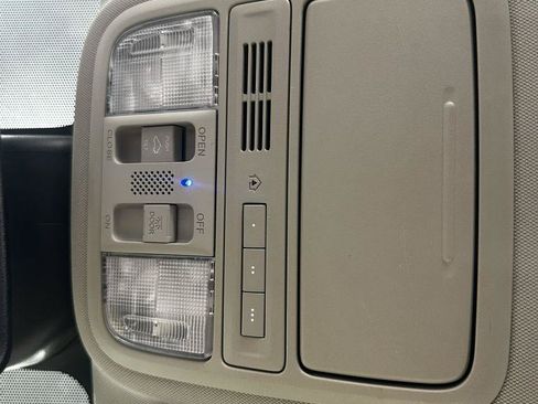 Used 2015 Honda Odyssey EX-L image 21