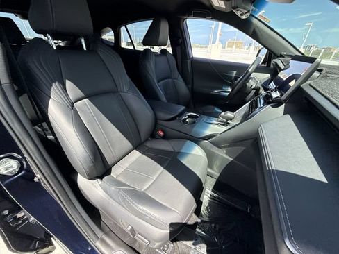 Used 2023 Toyota Venza Limited AWD/4WD image 26