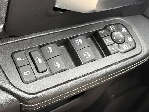 New 2026 RAM 2500 Big Horn AWD/4WD image 11
