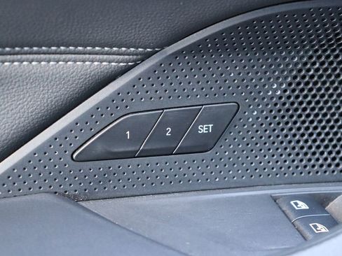 Used 2021 BMW 430i Coupe w/ M Sport Package image 34