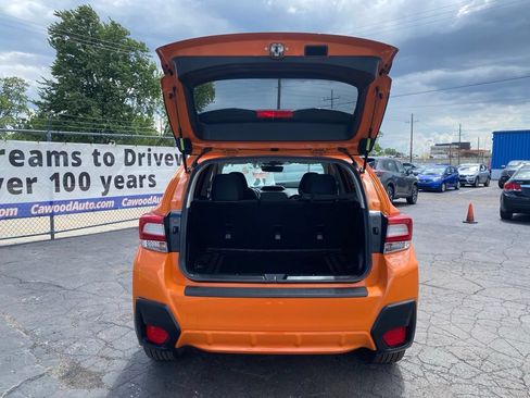 Used 2019 Subaru Crosstrek 2.0i Premium w/ Popular Package #3 AWD/4WD image 4