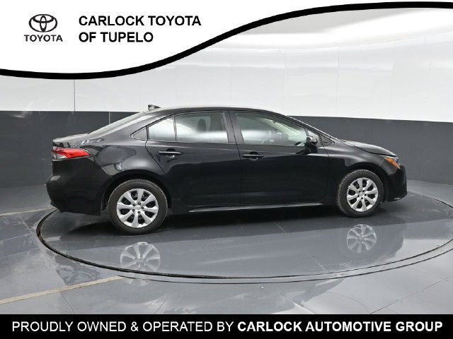 Used 2026 Toyota Corolla LE FWD image 4