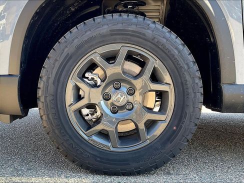 New 2026 Honda Pilot TrailSport image 8