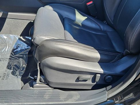 Used 2020 Subaru Outback Limited image 18