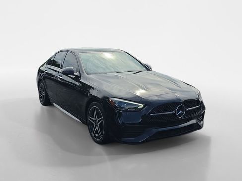 Used 2023 Mercedes-Benz C 300 4MATIC Sedan image 2