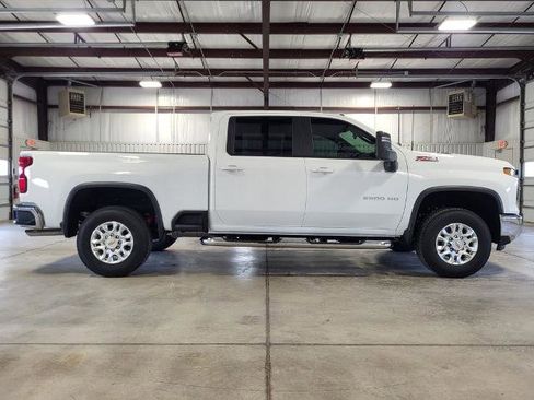 Used 2026 Chevrolet Silverado 2500 LT w/ All Star Edition AWD/4WD image 6
