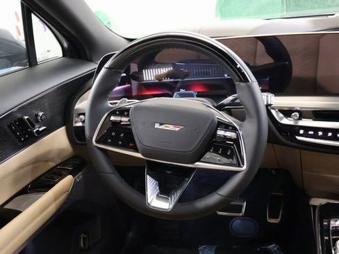 New 2026 Cadillac Lyriq V image 14