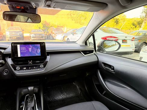 Used 2023 Toyota Corolla LE w/ LE Premium Package FWD image 25