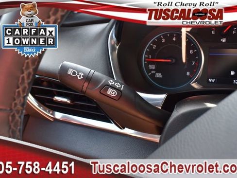 Used 2023 Chevrolet Traverse LT FWD image 31