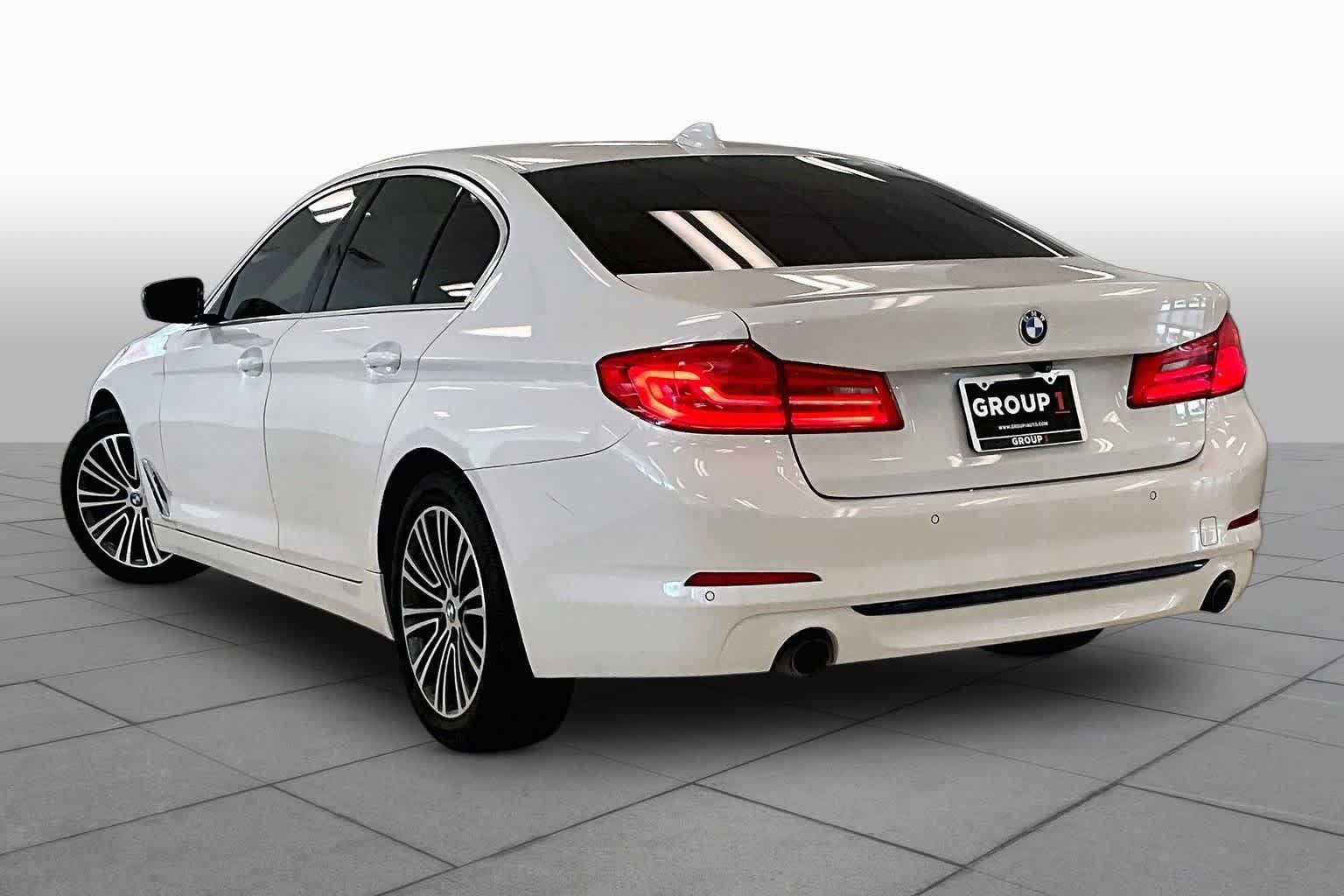 Used 2019 BMW 530i w/ Convenience Package RWD image 10