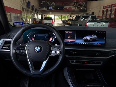 Used 2025 BMW X5 sDrive40i w/ Parking Assistance Package RWD image 15