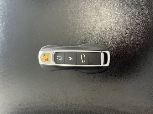 Certified 2024 Porsche Cayenne S AWD/4WD image 25