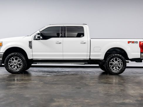 Used 2021 Ford F250 Lariat w/ Lariat Value Package image 9