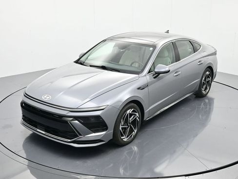 Used 2024 Hyundai Sonata SEL w/ Convenience Package FWD image 28