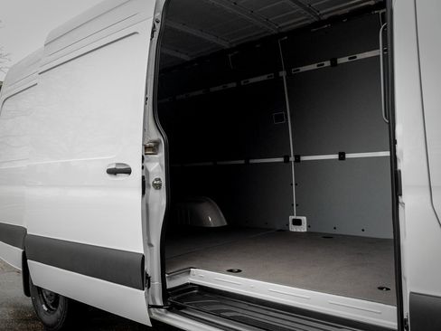 New 2026 Mercedes-Benz Sprinter 2500 image 10