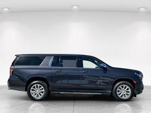 Used 2023 Chevrolet Suburban Premier AWD/4WD image 7