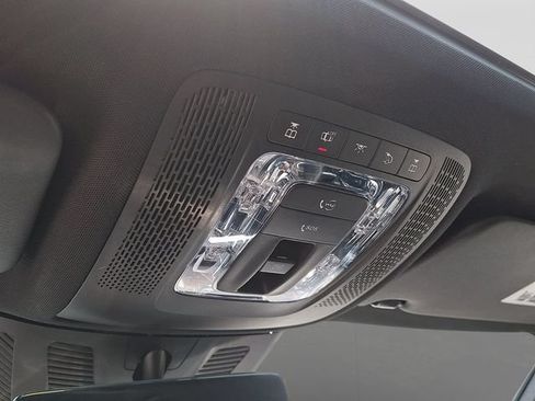 Used 2021 Mercedes-Benz GLB 250 4MATIC image 28
