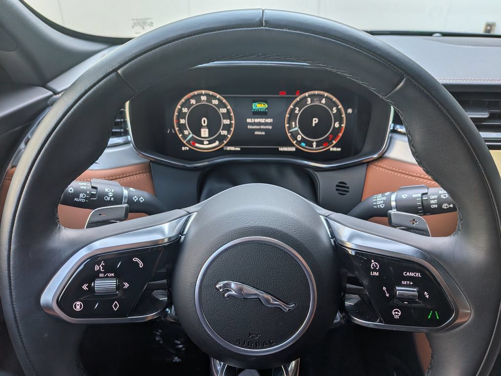 Certified 2026 Jaguar F-PACE R-Dynamic S AWD/4WD image 29