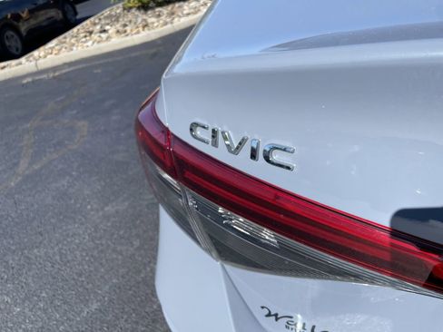 Used 2022 Honda Civic Sport image 7
