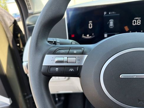 Certified 2025 Hyundai Tucson SE FWD image 20
