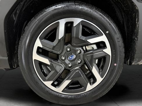 New 2025 Subaru Forester Limited image 21