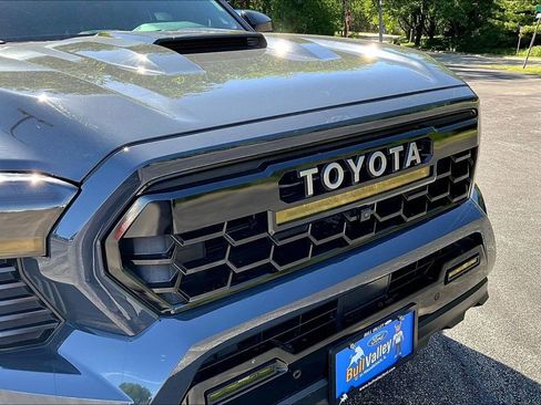 Used 2025 Toyota Tacoma TRD Pro AWD/4WD image 35
