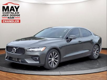 Used 2021 Volvo S60 T5 Momentum