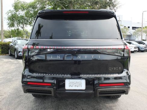 Used 2025 INFINITI QX80 Autograph w/ Autograph Exterior Package AWD/4WD image 13