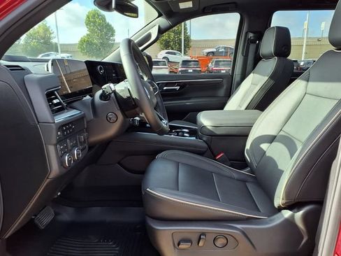 Used 2026 Chevrolet Tahoe Premier w/ Sun And Tow Package AWD/4WD image 4