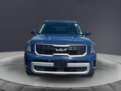 Used 2024 Kia Telluride EX w/ EX Captain's Chair Package AWD/4WD image 8