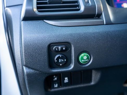 Used 2022 Honda Pilot TrailSport image 25