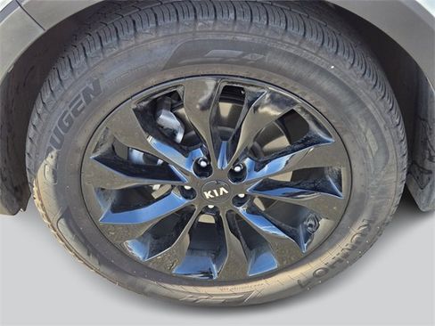 Certified 2020 Kia Sorento EX image 8