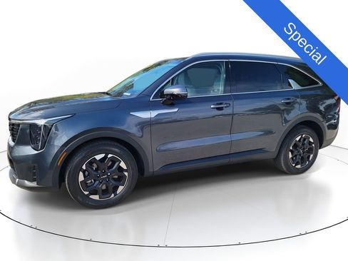 Used 2024 Kia Sorento S w/ Panoramic Sunroof Package FWD image 9